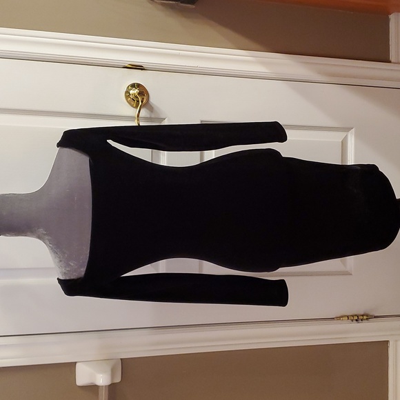 Women's dress - Picture 4 of 6